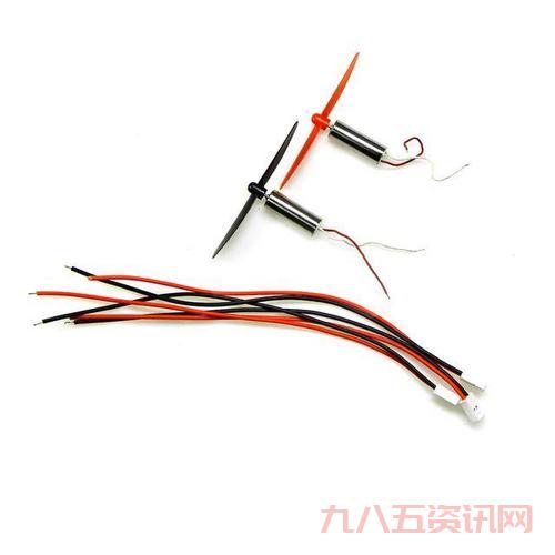 小霸王珍藏版84合1开箱测评,带你重温童年乐趣!